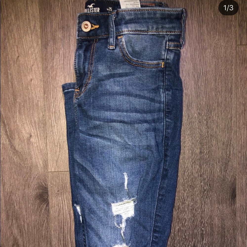 Hollister Ripped jeans - Picture 2 of 2